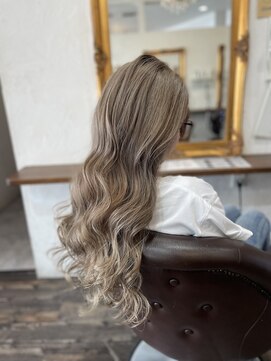 フリーク 石岡店(FREAK) 全頭ブリーチ【ベージュ系】