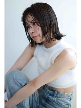 土曜日のクジラ 黒崎店 抜け感ショートボブ