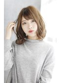 大人ガーリーミディアムレイヤー似合わせカットダークアッシュ14
