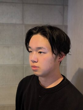 ワンワンオー バーバーショップ コンチネンタル(@110 BARBER SHOP continental) センターパート