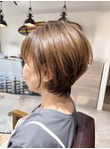 ショートボブ