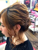 ゆる波ウェーブ『ゆる編みまとめ♪アップスタイル～』( *´艸｀)