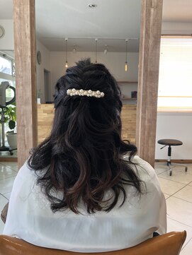 レゴヘアー(LEGO HAIR) ハーフアップ