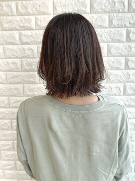 クイントネオリーブ 自由が丘正面口店(quint:neolive) 外ハネレイヤーボブ