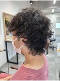 癖毛を活かしたメンズウルフカット