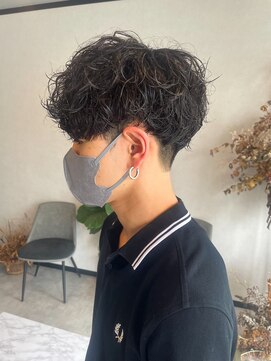 コウ(Kou) 「Kou(コウ)」#波巻きスパイラルパーマ