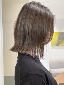 ローネス ギンザ(LONESS ginza) 結べるボブベージュカラー外ハネボブミディアムボブアッシュ