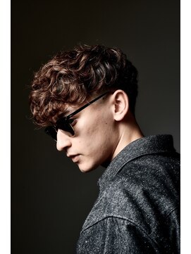 インフィニス 恵比寿(Infinis) 【Infinis】スペインカール×刈り上げ