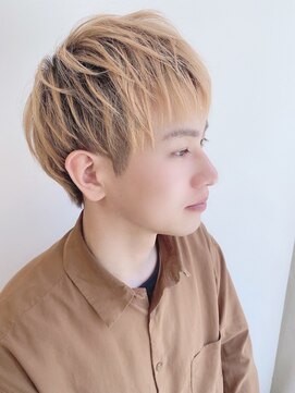 バイエイト(X8) マッシュショート×ブリーチ