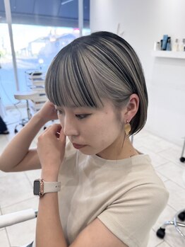 ヤエ(yae)の写真/あなたの“空気感”にとけこむ、透明感デザインカラー