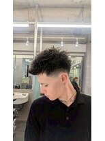 クロムトウキョウ ザ バーバー 新宿本店(CHROM TOKYO the Barber)&nbsp;スキンフェードジェットモヒカン