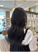 艶感と柔らかさのあるウェーブ巻き