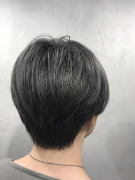 エイトセカンド 新宿三丁目店(EIGHT second) ダブルカラー/ダークシルバー