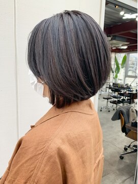ルーファス 恵比寿 渋谷(Ruufus) グレーアッシュの大人ハイライトボブ【Ruufus恵比寿渋谷】3157ｂ