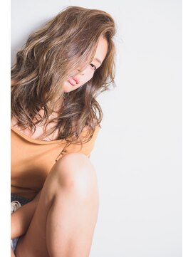 ミエル ヘア 新宿(miel hair) 〈mielhair新宿〉かきあげウェーブ ハイライト イルミナ