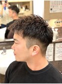 20代30代無造作パーマツーブロックアップバングショート