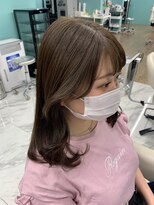 リーホリエ(Lee Horie)&nbsp;顔周りカット×柔らかベージュ