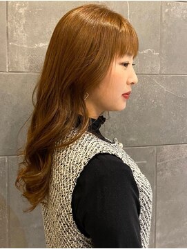 ディスコネクト(DISCO-N-NECT) ロングヘア　ブリーチなしカラー　透明感　ベージュカラー　艶感