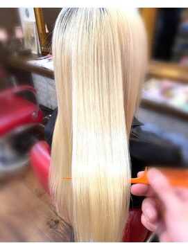 ミリ 千歳烏山(Mili CARE&SPA) ブロンドヘア