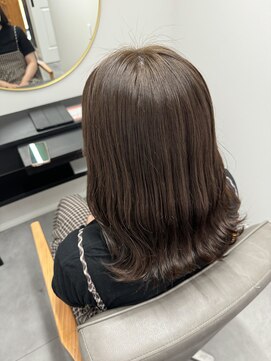 アウラヘアーサロン(aura hair salon) オリーブベージュ