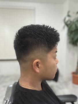 スワッグ(SWAG) 髪質改善/縮毛矯正/白髪染め/白髪ぼかし/波巻きパーマ/眉毛