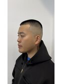 黒髪短髪スキンフェードバズカット坊主スキンフェード