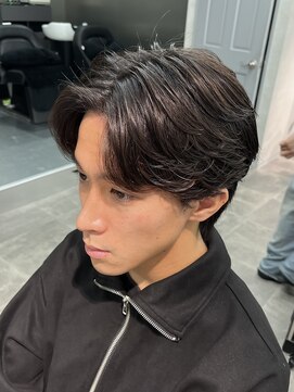 ジーニー 千葉(GENiE) ウルフ/アッシュブラック/カルマパーマ【高野優真】