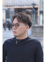 ササ シンサイバシ(33 SHINSAIBASHI) アコウ ユウキ