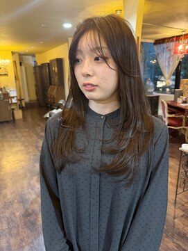 顔まわりレイヤーワンカールスタイル