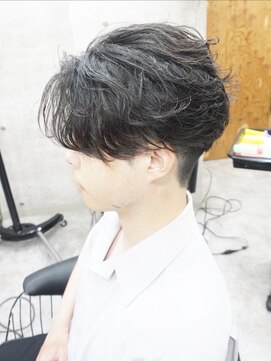 ヘアテリア リュウ 大塚(hair teria ryu) メンズパーマ/センターパートマッシュ/フェザーパーマ