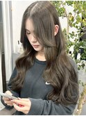 ブリーチなしでつくるオリーブベージュ×くびれヘア