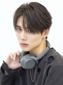 エイド 本店(aid) ナチュラルセンターパート束感カルマパーマシースルーバング