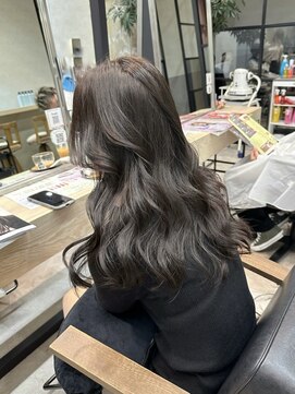 エレン 新百合ヶ丘店(ELEN) 暗くても透明感のあるグレージュ