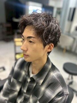 キング 楠葉店(K!ng) 波巻きツイストスパイラルパーマ/フェザーパーマ/眉毛/メンズ
