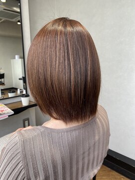 ハイル(KHAIR) ”伸ばしかけのスタイルでも収まるコスメトリートメント”