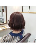ピンクブラウンカラーの外ハネボブスタイル