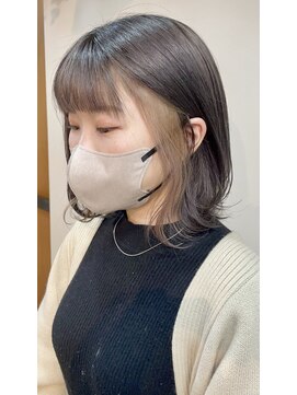 ノア(noa.) 派手すぎない！でも透明感のあるインナーカラー