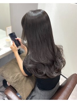 コア 梅田茶屋町店(Core) 髪質改善 艶髪 愛され 前髪カット 小顔 梅田