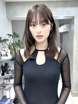 ヴェイン 渋谷(vain)&nbsp;★くびレイヤー黒髪エモージュ小顔レイヤーロンググレーベージュ