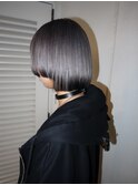 シルバーとブラックのハイトーンデザインカラーボブ