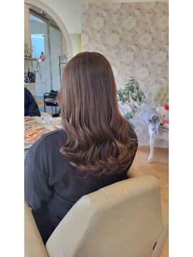 キティ(KITTY) オリーブベージュ/セミロング