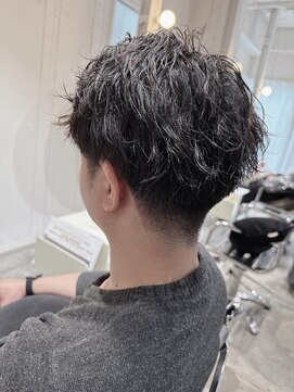 ストレータ バイ マリオ(Strata by mario) 【mami】刈り上げマッシュ×ツイスパ