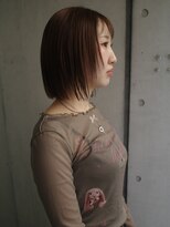 ユノ(juno) 透け感レイヤーボブ