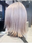 ホワイトブロンド_ローライトスリークボブ厚めバング_ba284733