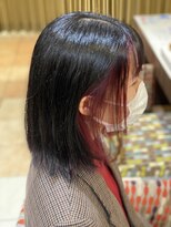 ゼル 一社店(ZELE) カシスのようなインナーカラー