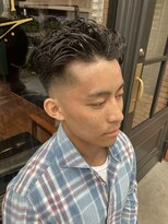 フォーコーナーズ(Four Corners)&nbsp;スキンフェード／スパイラルパーマ／オールバック／メンズパーマ