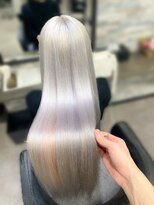 オズ 梅田店(OZ)&nbsp;ホワイト/インナーピンク/スーパーロング/ツヤ髪