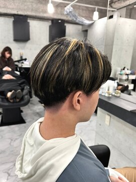 エンディアリング 東銀座(Endearing) 東銀座/アッシュ/ブラック/カルマパーマ/ベリーショート