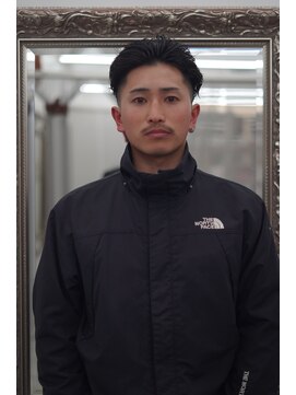 グランクラブ(GRANCLUB) カット　パーマ　フェード　シェービング　ヘッドスパ