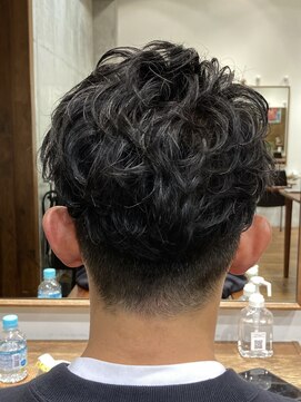 シルフィ(sylph) メンズパーマ_Sカールパーマ(メンズカット_白髪染め)